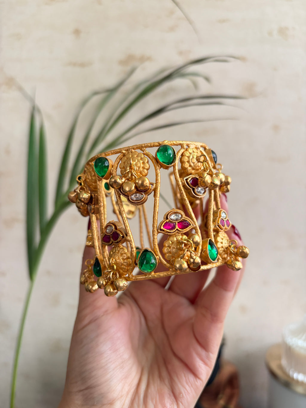 VARTIKA Brass Handcuff