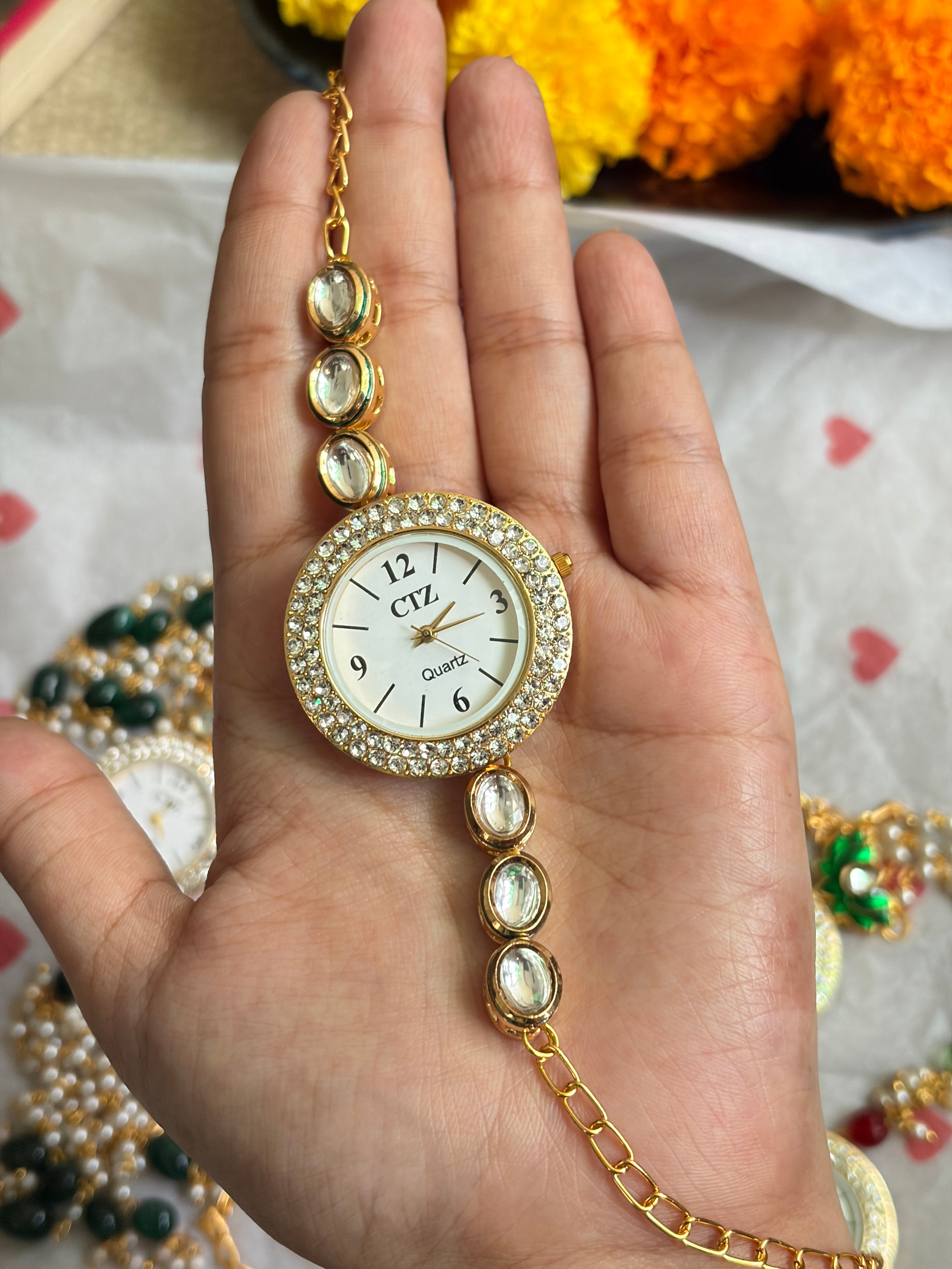Plain Kundan Watch