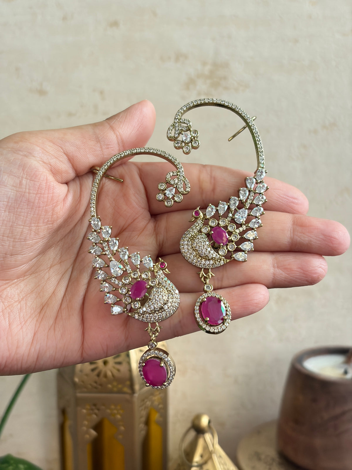 MAYOORA Earcuff earrings