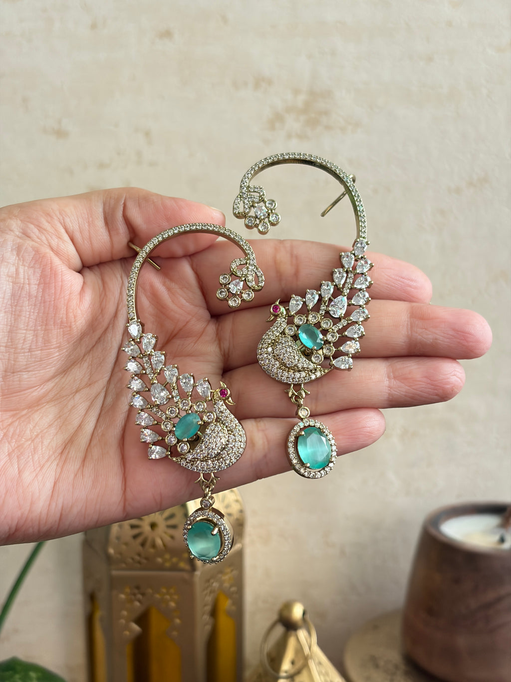 MAYOORA Earcuff earrings