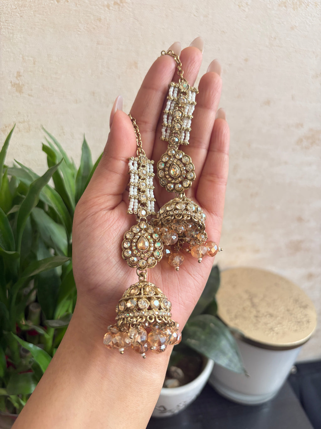 BHUMI Sahra Jhumka