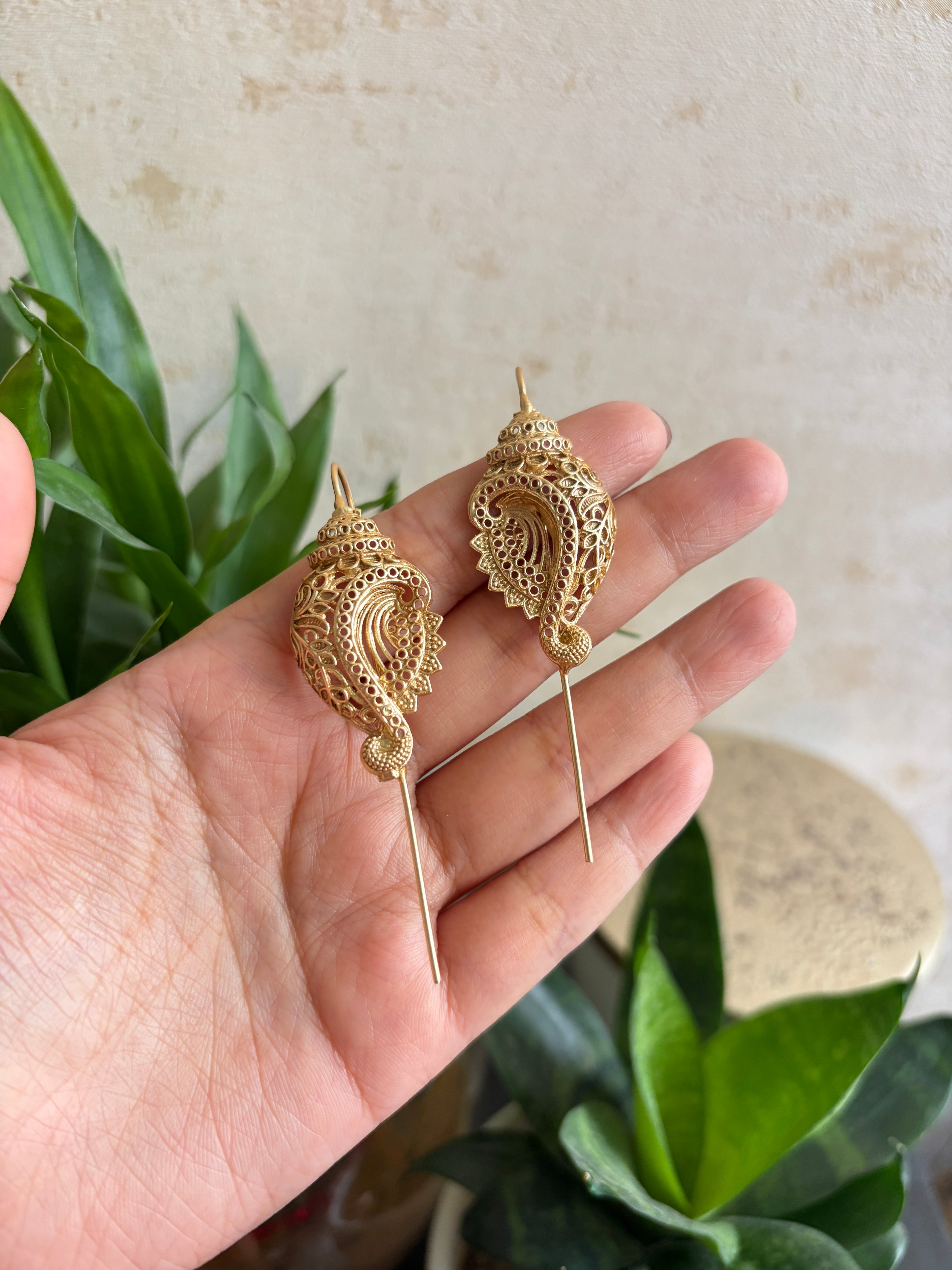 SHANKH Bugadi Earcuff Eariings