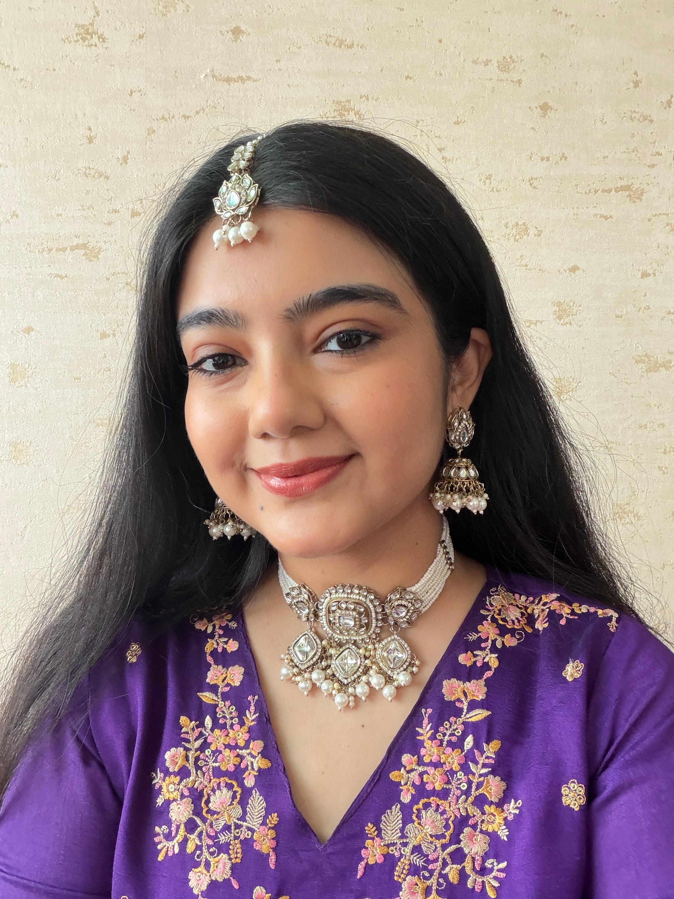 VANSHIKA choker set with mangtikka