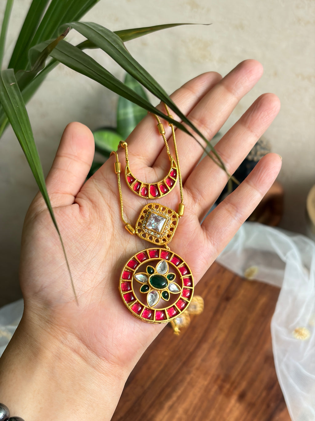 NIHARIKA double pendant set with studs